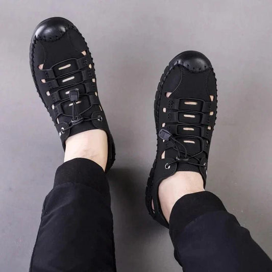 Black comfortable casual shoes for men with adjustable laces for a relaxed fit
