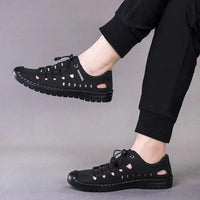 Black breathable comfortable casual shoes for men with adjustable laces for everyday wear